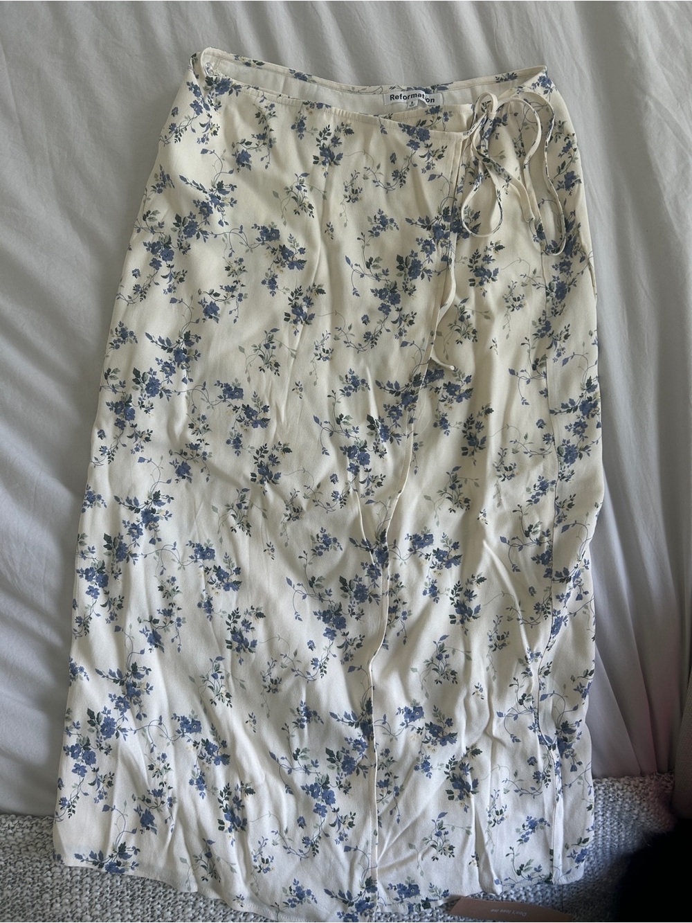 Reformation White Floral Two-Piece Skirt Set with Blue Print - Picture 10 of 12
